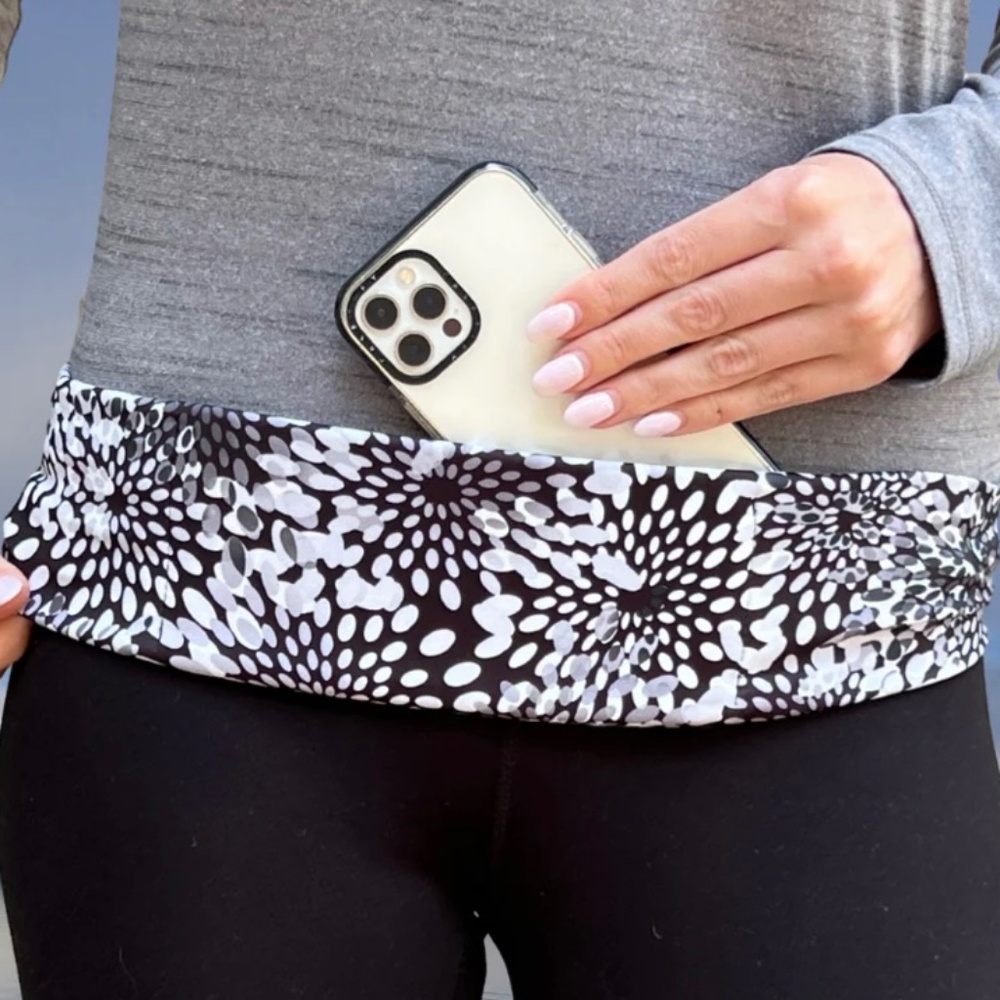 Bandi Adjustable Style Pocketed Belt Moonflower includes Extender Fits up to 54”
